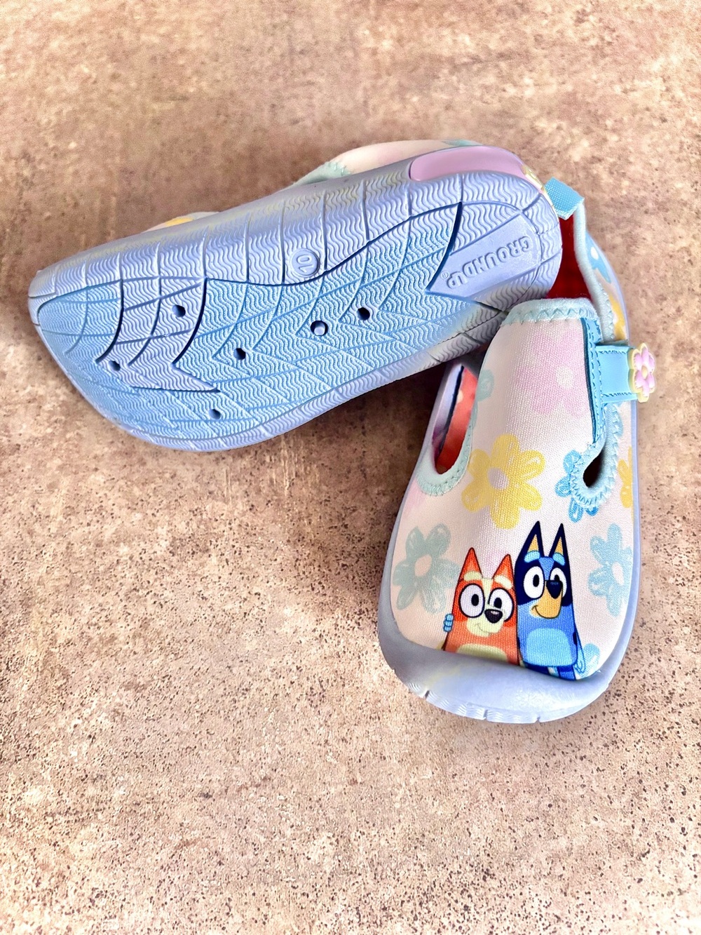 NWOT Bluey Flower Water Shoes – Toddler Girls Size 10 - Picture 9 of 9